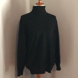 Black turtleneck!